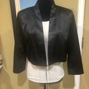 Silky Cropped Blazer